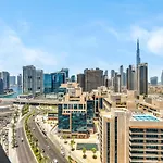 Premium Burj Khalifa View & Private Jacuzzi