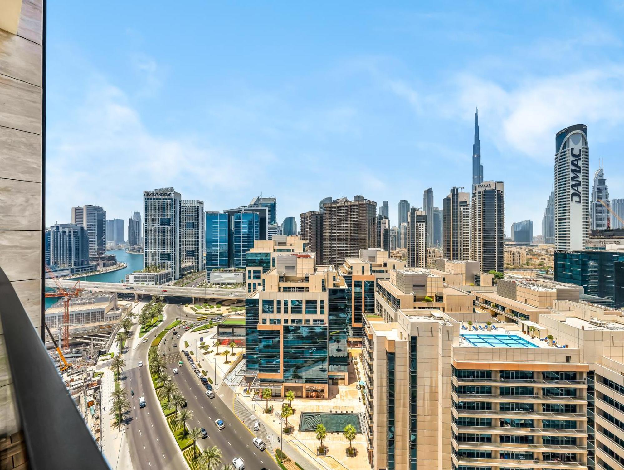 Premium Burj Khalifa View & Private Jacuzzi *