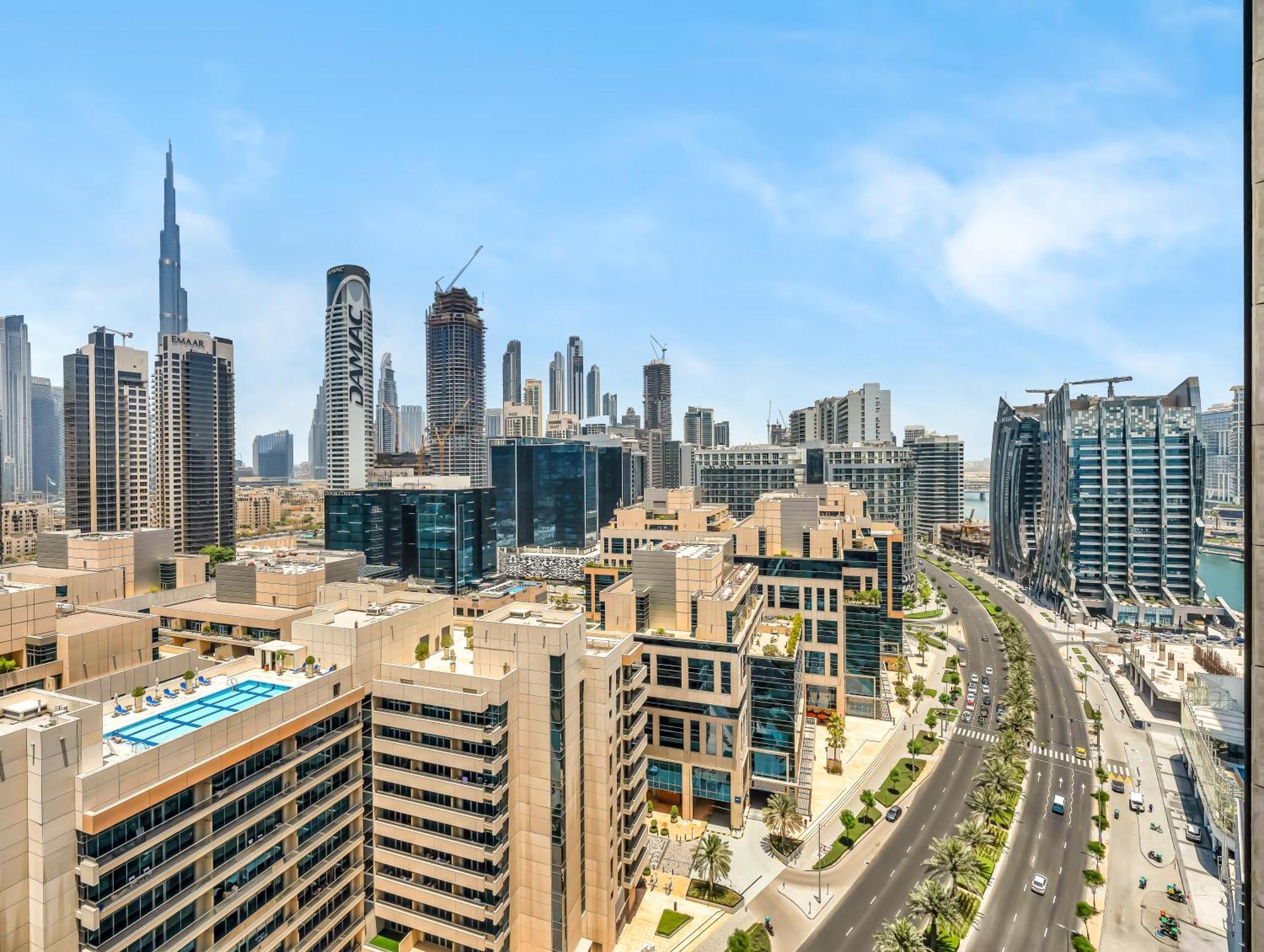 Premium Burj Khalifa View & Private Jacuzzi Apartment *