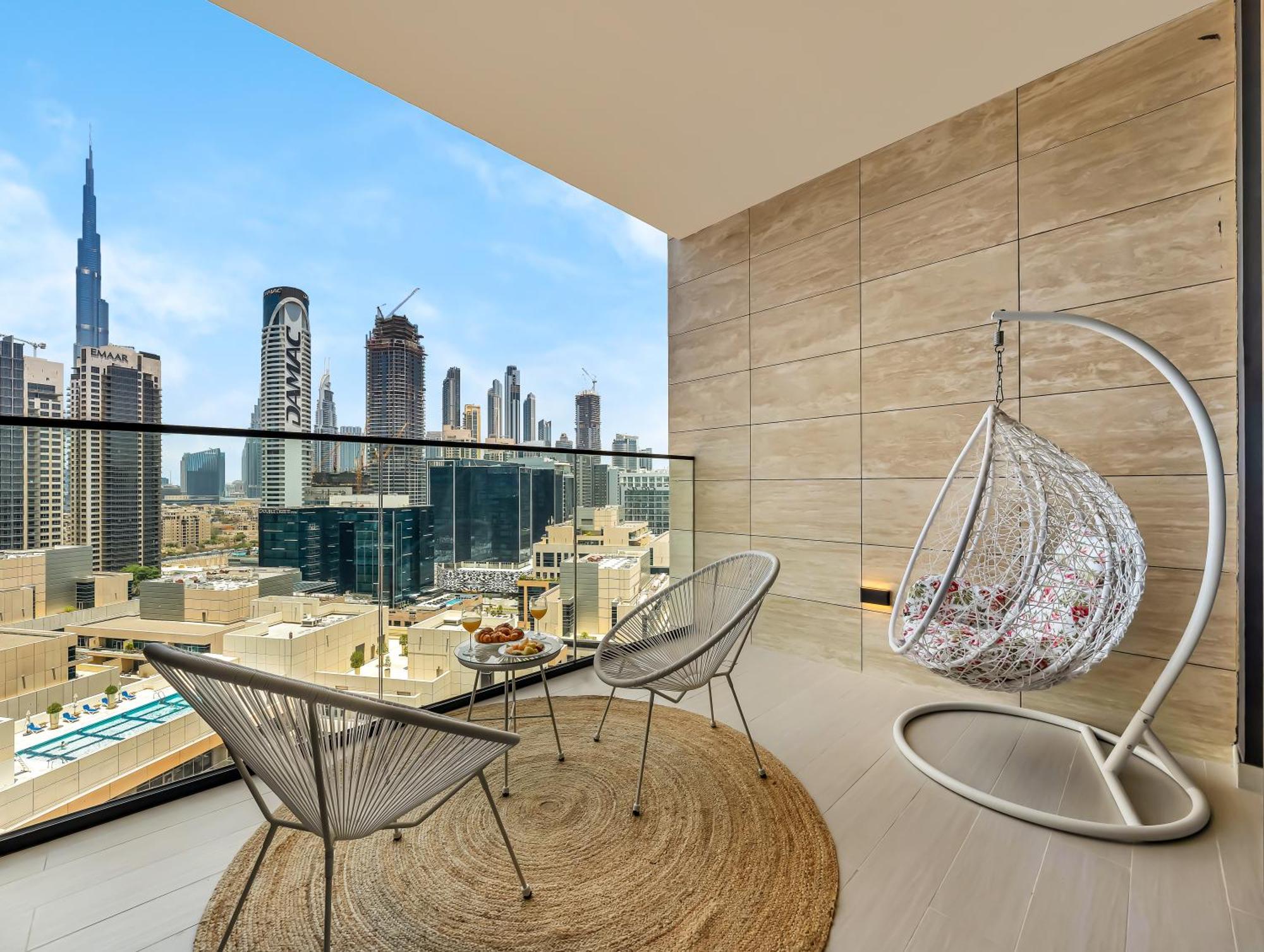 Premium Burj Khalifa View & Private Jacuzzi Dubai