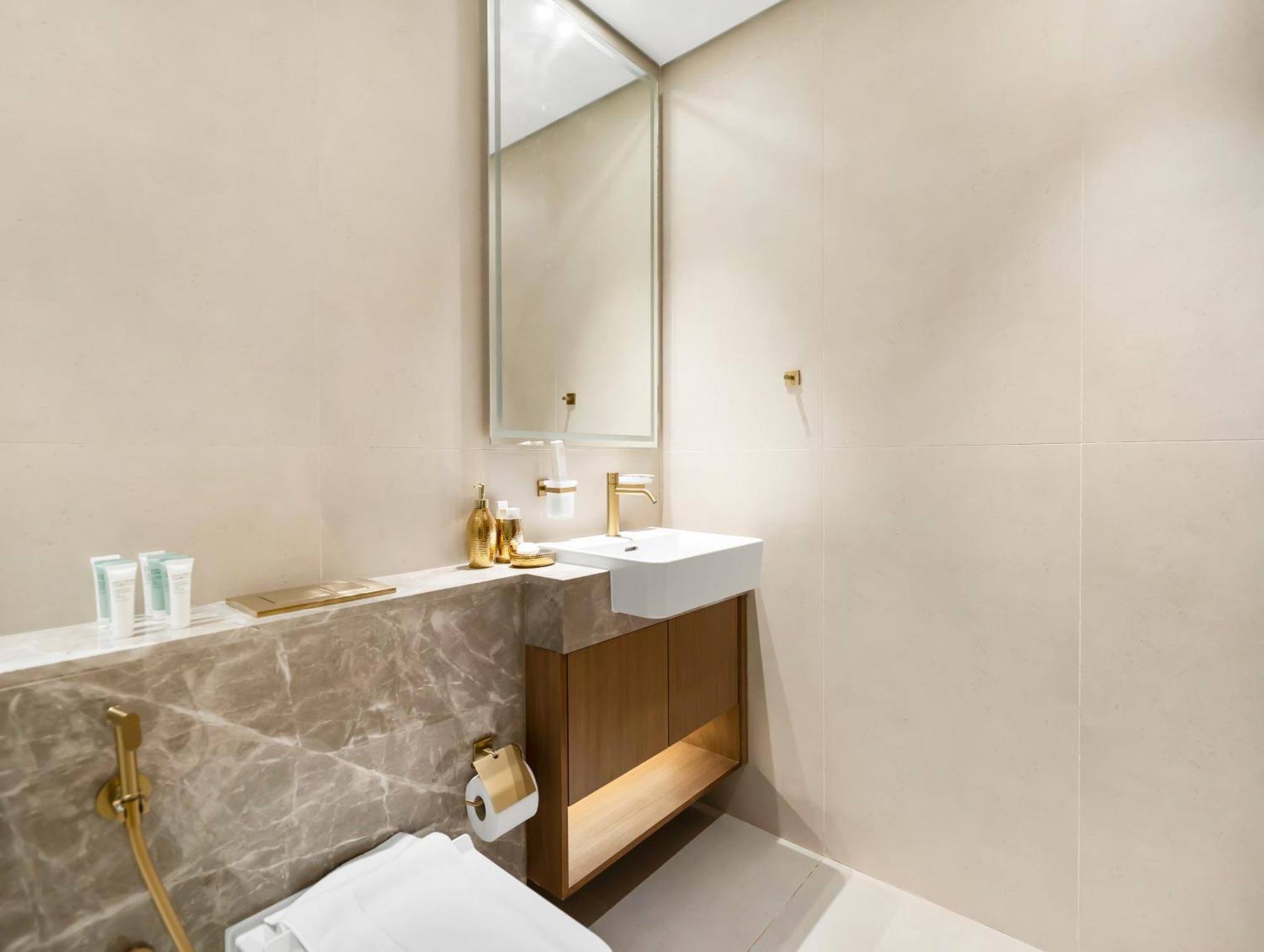 Premium Burj Khalifa View & Private Jacuzzi Dubai