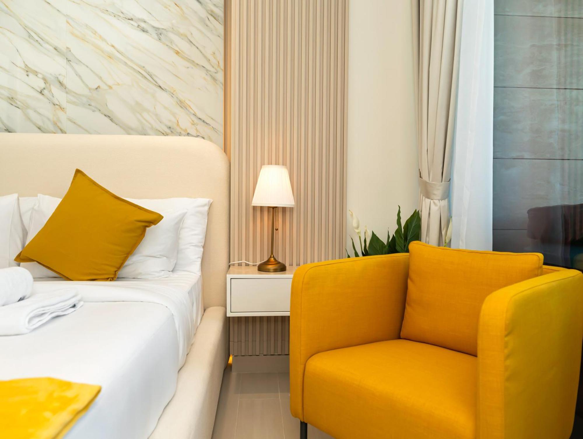 Premium Burj Khalifa View & Private Jacuzzi